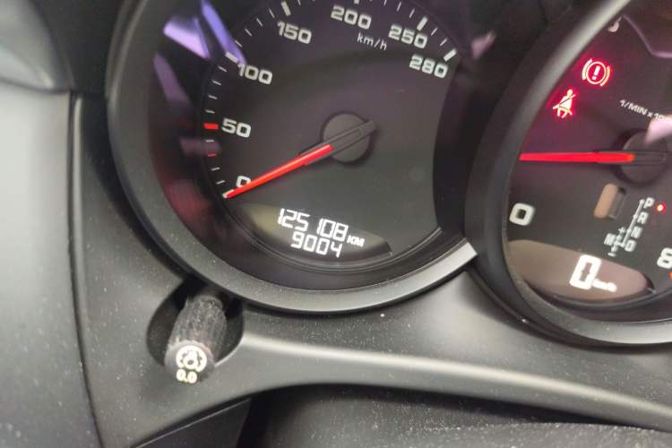 Used Porsche Macan 2017 Macan 2.0T Odometer Close Up