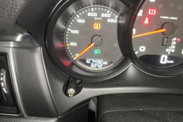Used Porsche Macan 2017 Macan 2.0T Odometer Close Up