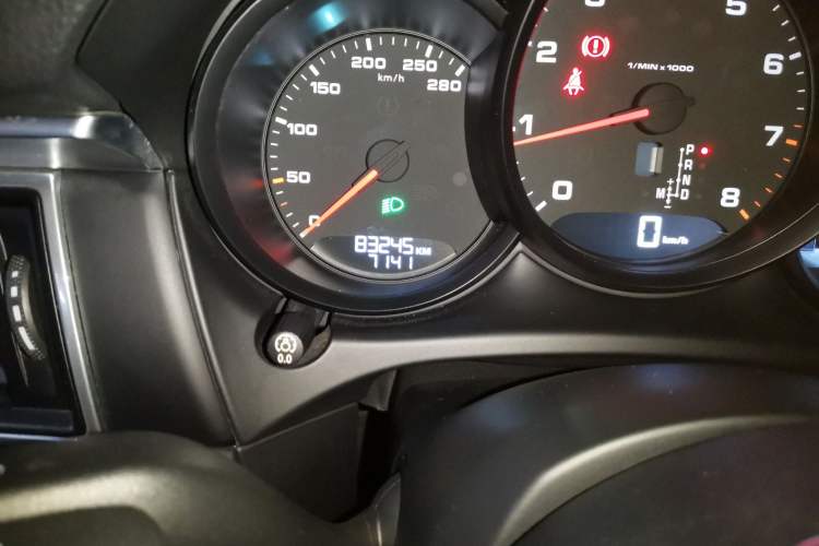 Used Porsche Macan 2017 Macan 2.0T Odometer Close Up