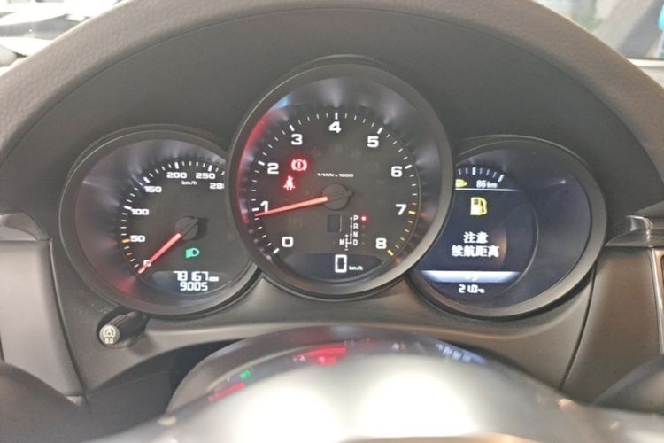 Used Porsche Macan 2017 Macan 2.0T Odometer Close Up