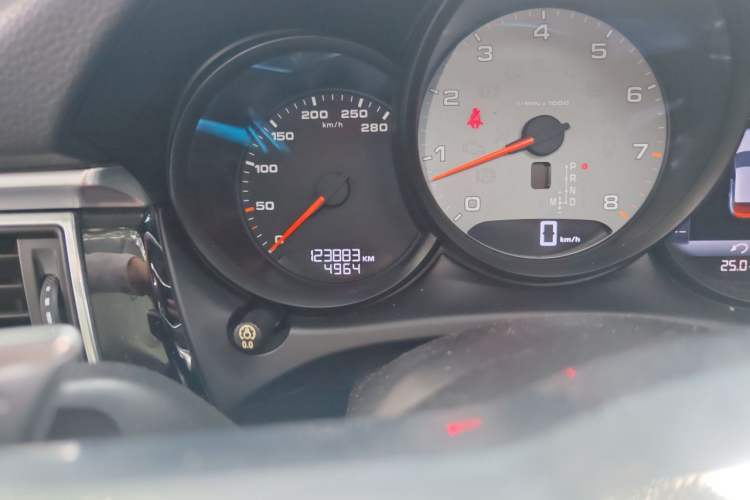 Used Porsche Macan 2017 Macan S 3.0T Odometer Close Up