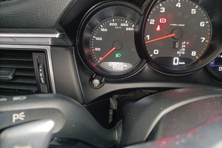 Used Porsche Macan 2017 Macan 2.0T Odometer Close Up
