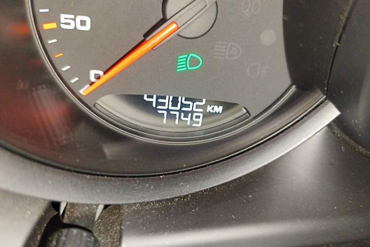 Used Porsche Macan 2017 Macan 2.0T Odometer Close Up