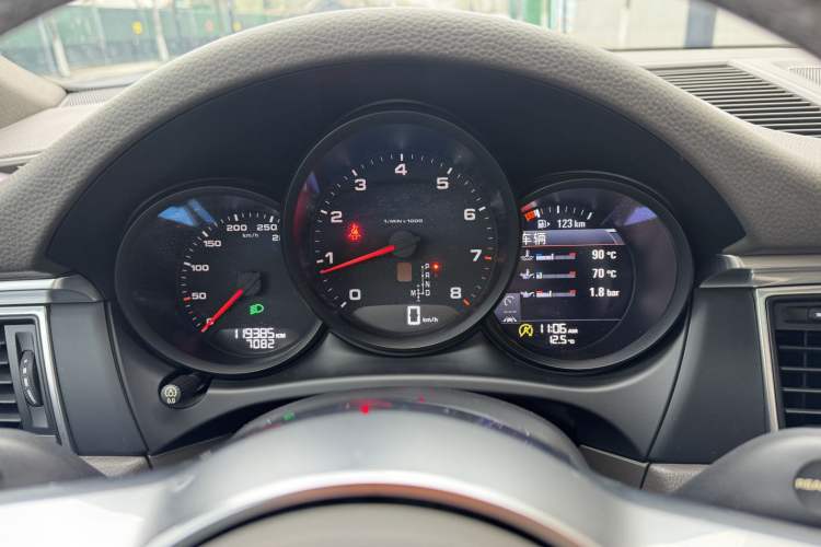 Used Porsche Macan 2017 Macan 2.0T Odometer Close Up