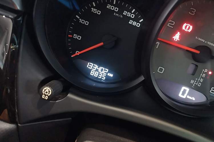 Used Porsche Macan 2017 Macan S 3.0T Odometer Close Up