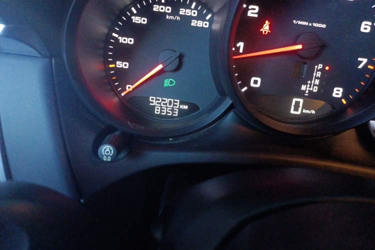 Used Porsche Macan 2017 Macan 2.0T Odometer Close Up
