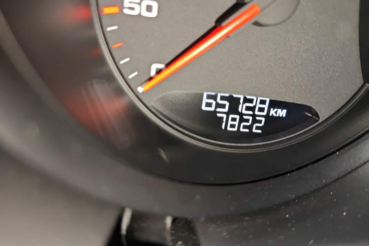 Used Porsche Macan 2017 Macan S 3.0T Odometer Close Up