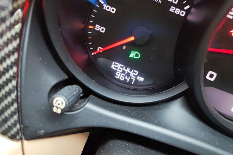 Used Porsche Macan 2017 Macan 2.0T Odometer Close Up