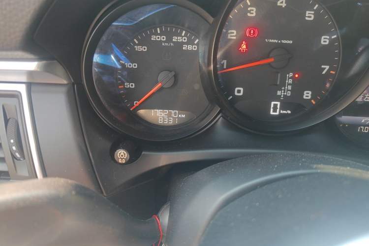 Used Porsche Macan 2017 Macan 2.0T Odometer Close Up
