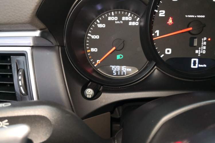 Used Porsche Macan 2017 Macan 2.0T Odometer Close Up