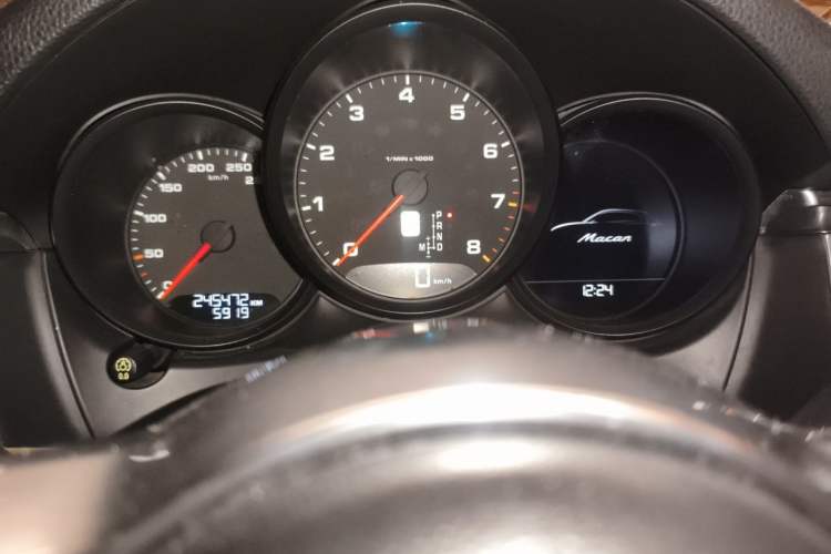 Used Porsche Macan 2017 Macan 2.0T Odometer Close Up