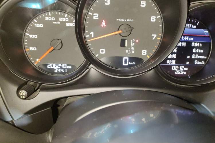Used Porsche Macan 2017 Macan 2.0T Odometer Close Up