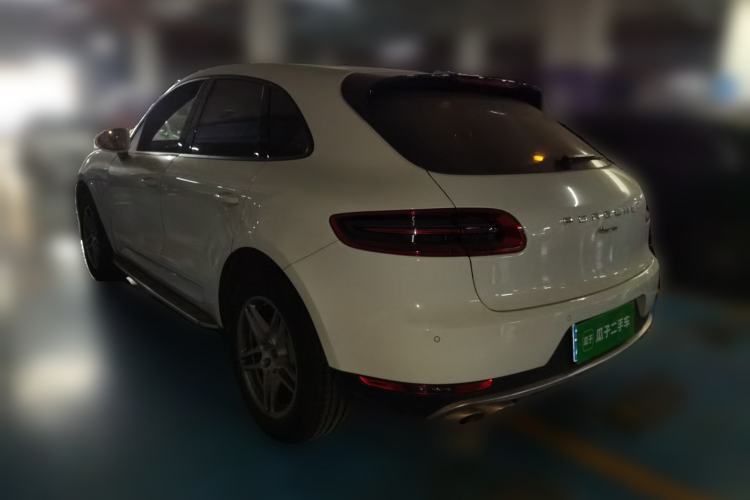 Used Porsche Macan 2017 Macan 2.0T Rear Left 45 Deg