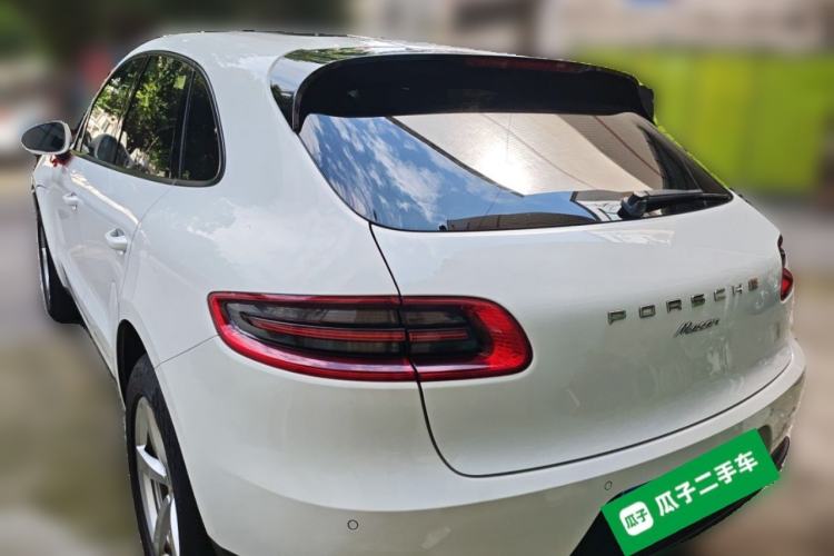 Used Porsche Macan 2017 Macan 2.0T Rear Left 45 Deg