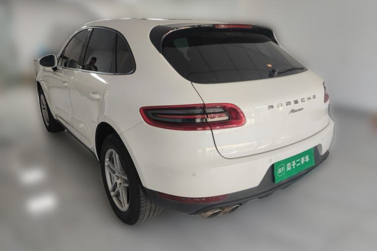 Used Porsche Macan 2017 Macan 2.0T Rear Left 45 Deg