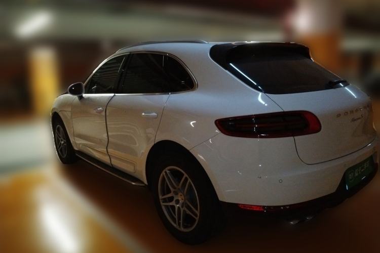 Used Porsche Macan 2017 Macan 2.0T Rear Left 45 Deg