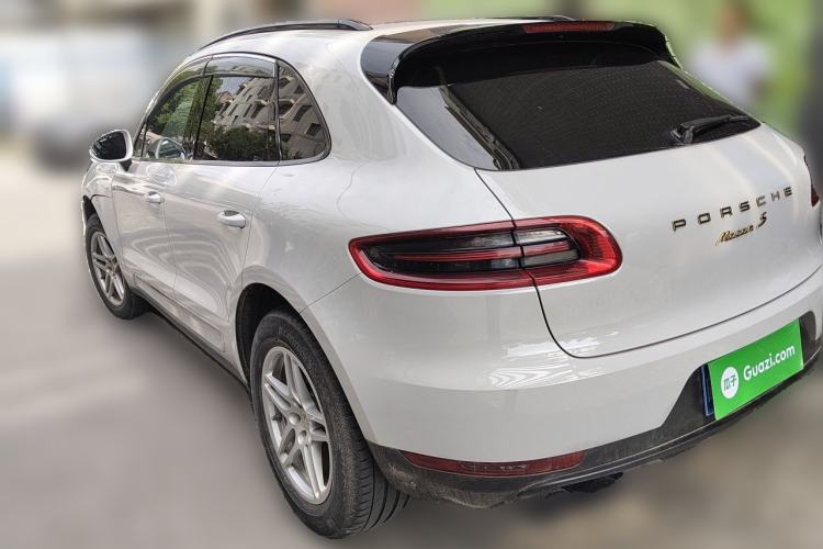 Used Porsche Macan 2017 Macan 2.0T Rear Left 45 Deg