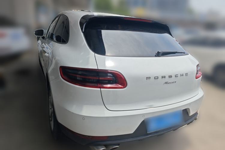 Used Porsche Macan 2017 Macan 2.0T Rear Left 45 Deg