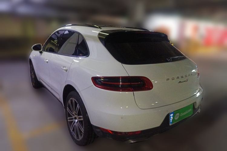 Used Porsche Macan 2017 Macan 2.0T Rear Left 45 Deg
