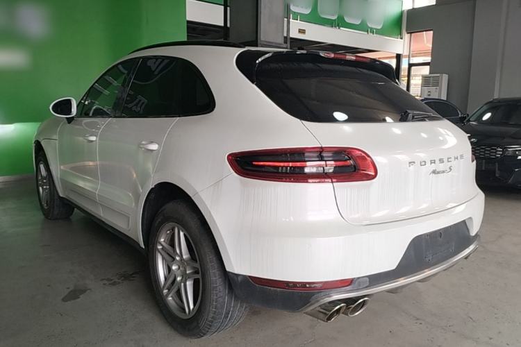 Used Porsche Macan 2017 Macan 2.0T Rear Left 45 Deg