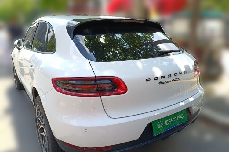 Used Porsche Macan 2017 Macan 2.0T Rear Left 45 Deg