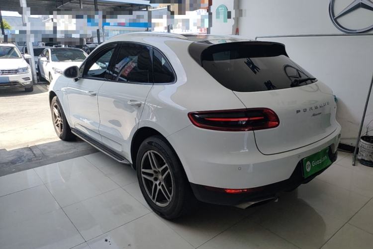 Used Porsche Macan 2017 Macan 2.0T Rear Left 45 Deg