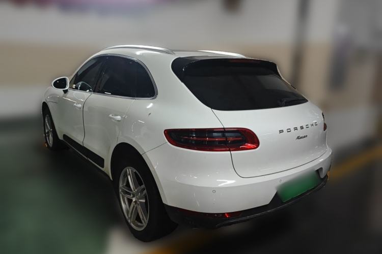 Used Porsche Macan 2017 Macan 2.0T Rear Left 45 Deg