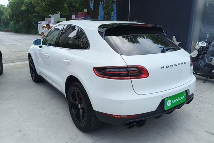 Used Porsche Macan 2017 Macan 2.0T Rear Left 45 Deg