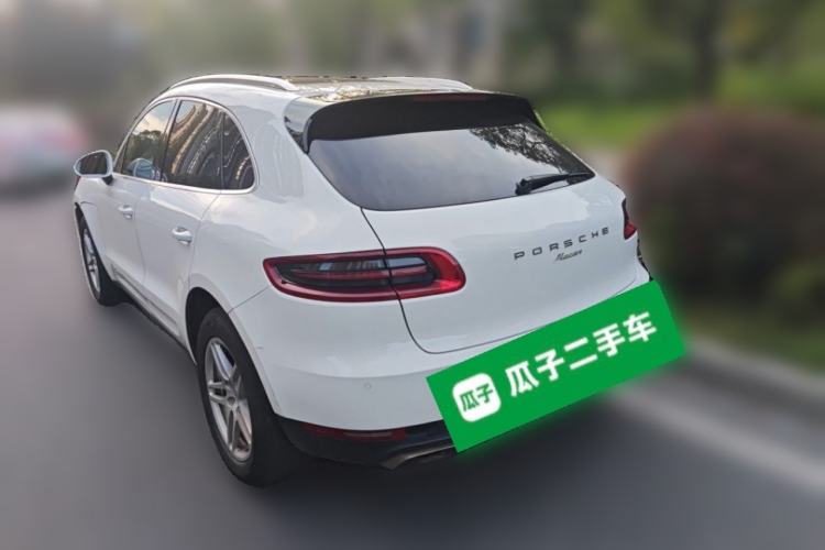 Used Porsche Macan 2017 Macan 2.0T Rear Left 45 Deg