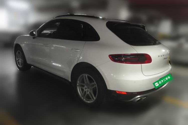 Used Porsche Macan 2017 Macan 2.0T Rear Left 45 Deg