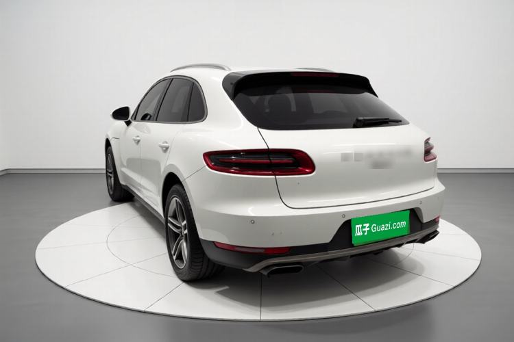 Used Porsche Macan 2017 Macan 2.0T Rear Left 45 Deg