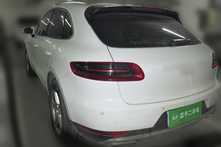 Used Porsche Macan 2017 Macan 2.0T Rear Left 45 Deg