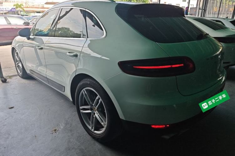 Used Porsche Macan 2017 Macan S 3.0T Rear Left 45 Deg