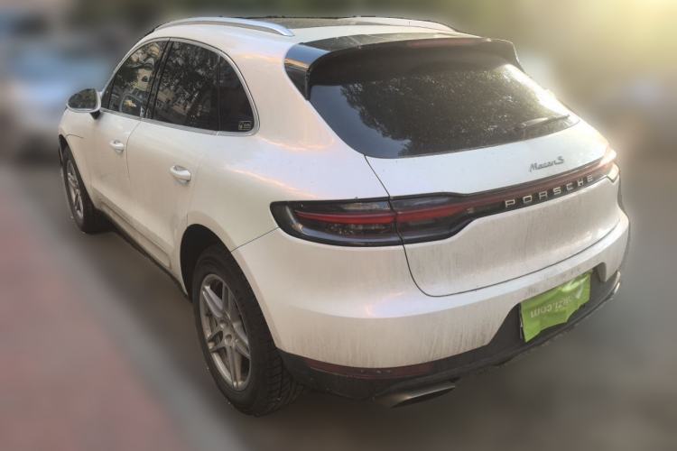 Used Porsche Macan 2017 Macan 2.0T Rear Left 45 Deg