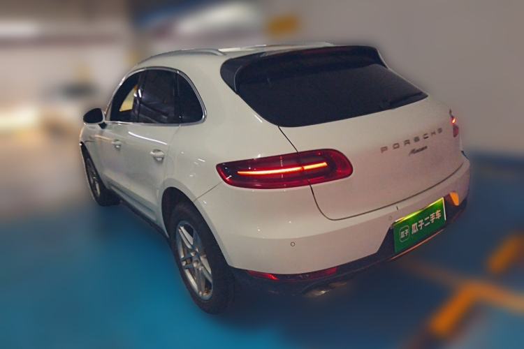 Used Porsche Macan 2017 Macan 2.0T Rear Left 45 Deg