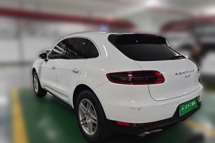 Used Porsche Macan 2017 Macan 2.0T Rear Left 45 Deg