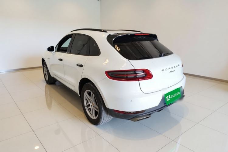 Used Porsche Macan 2017 Macan 2.0T Rear Left 45 Deg