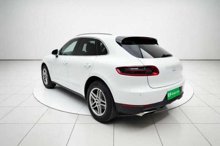 Used Porsche Macan 2017 Macan 2.0T Rear Left 45 Deg