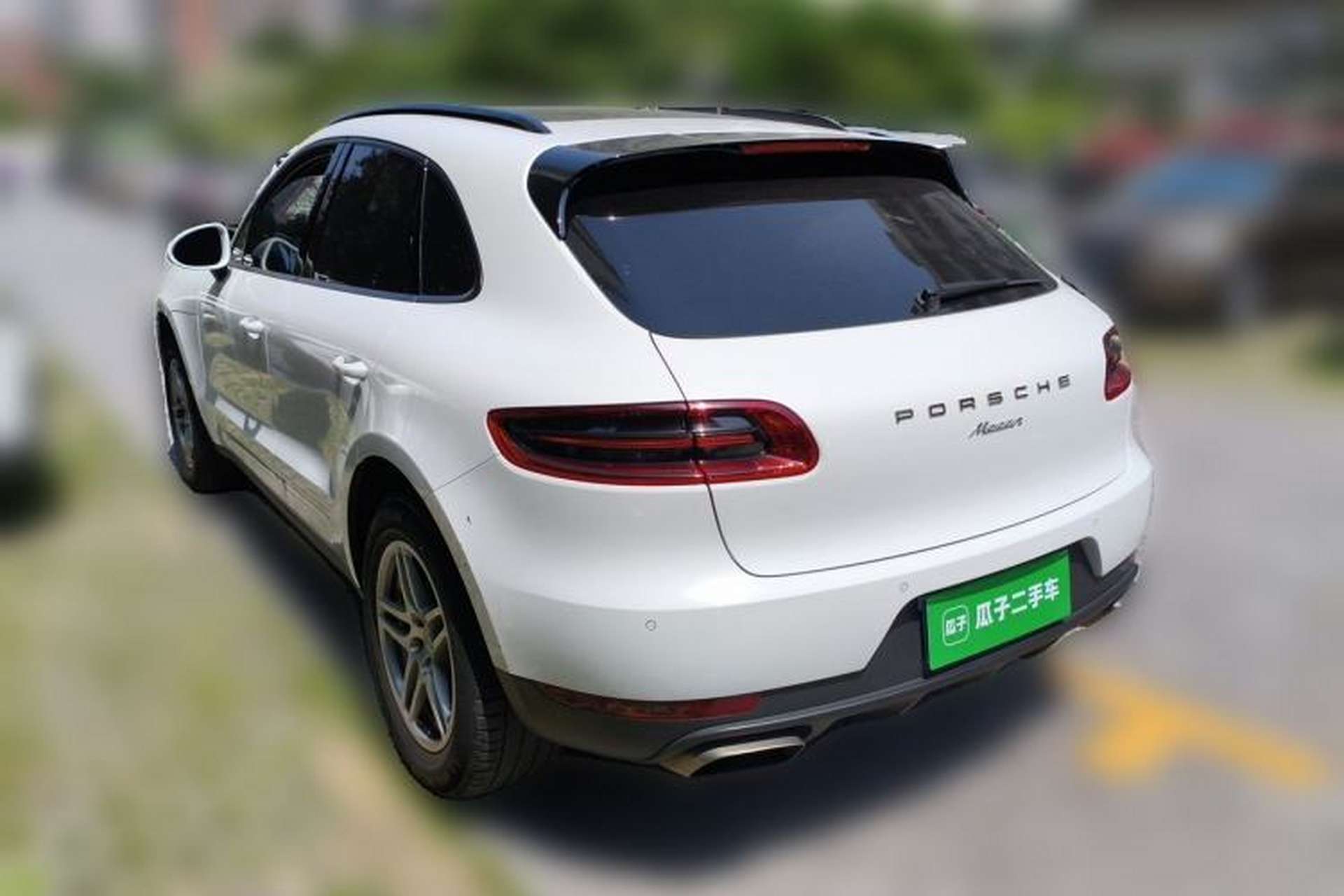 Used Porsche Macan 2017 Macan 2.0T Rear Left 45 Deg