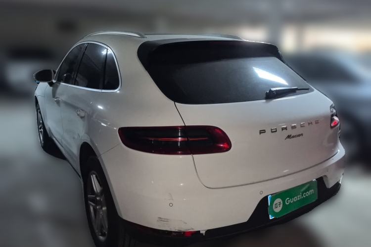 Used Porsche Macan 2017 Macan 2.0T Rear Left 45 Deg