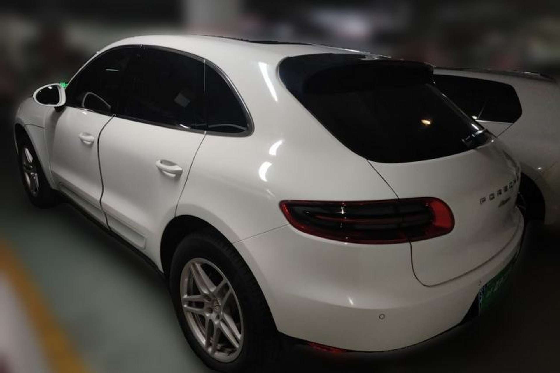 Used Porsche Macan 2017 Macan 2.0T Rear Left 45 Deg