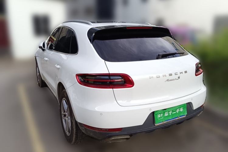 Used Porsche Macan 2017 Macan 2.0T Rear Left 45 Deg