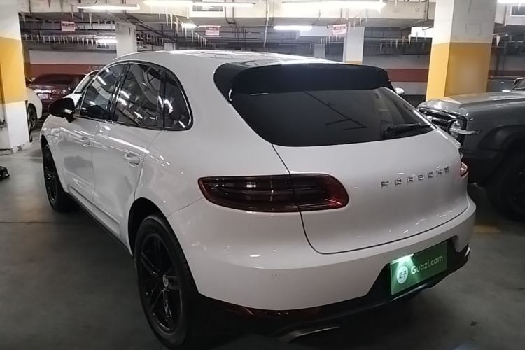 Used Porsche Macan 2017 Macan 2.0T Rear Left 45 Deg