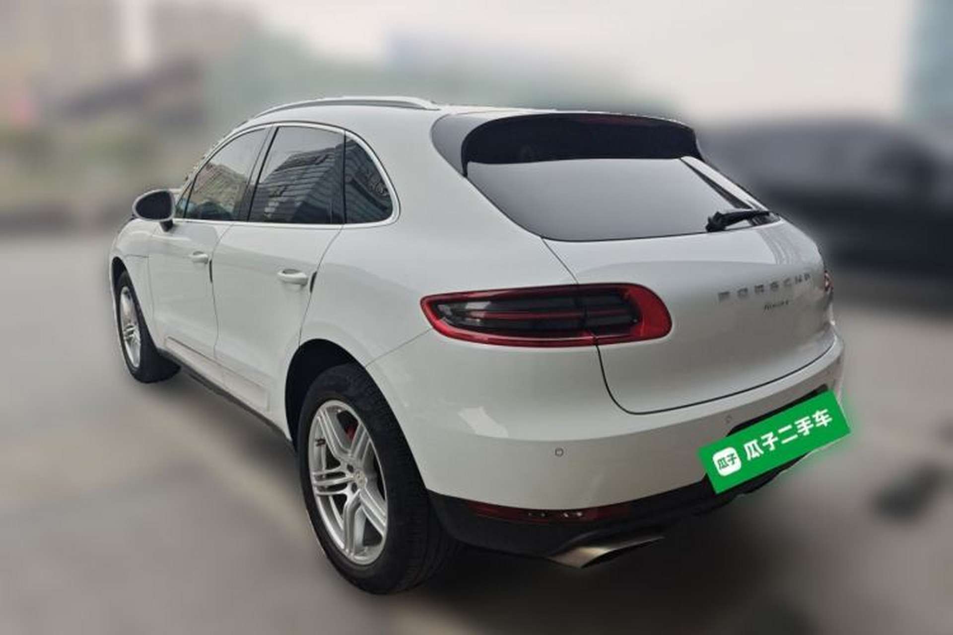 Used Porsche Macan 2017 Macan 2.0T Rear Left 45 Deg