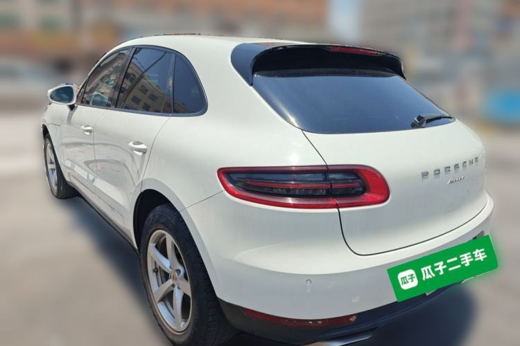 Used Porsche Macan 2017 Macan 2.0T Rear Left 45 Deg