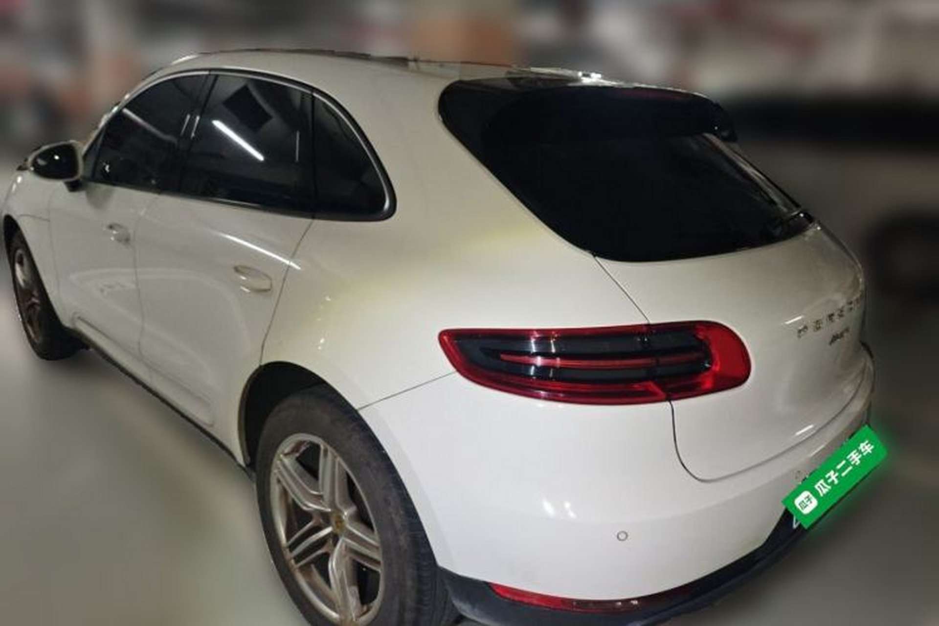 Used Porsche Macan 2017 Macan 2.0T Rear Left 45 Deg