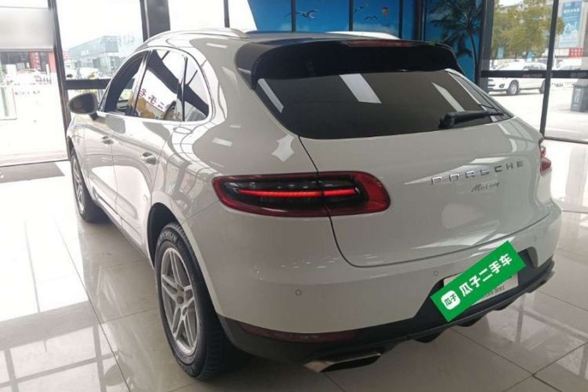 Used Porsche Macan 2017 Macan 2.0T Rear Left 45 Deg