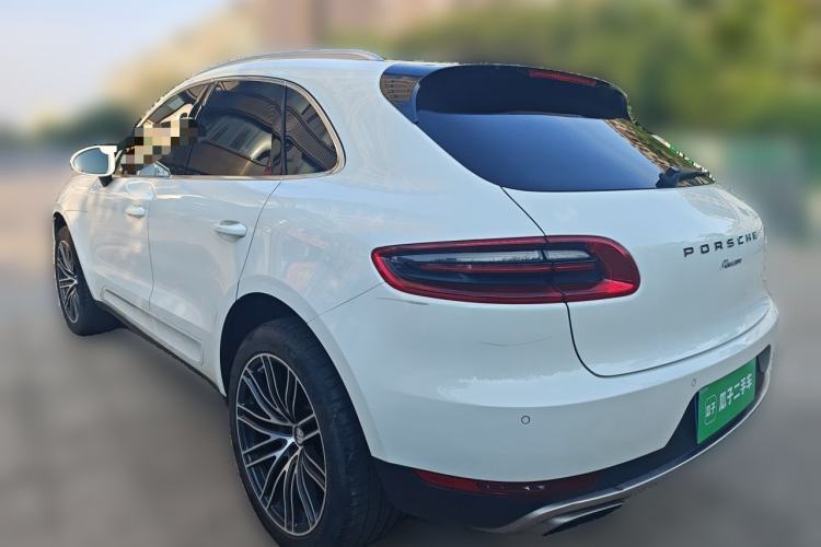 Used Porsche Macan 2017 Macan 2.0T Rear Left 45 Deg