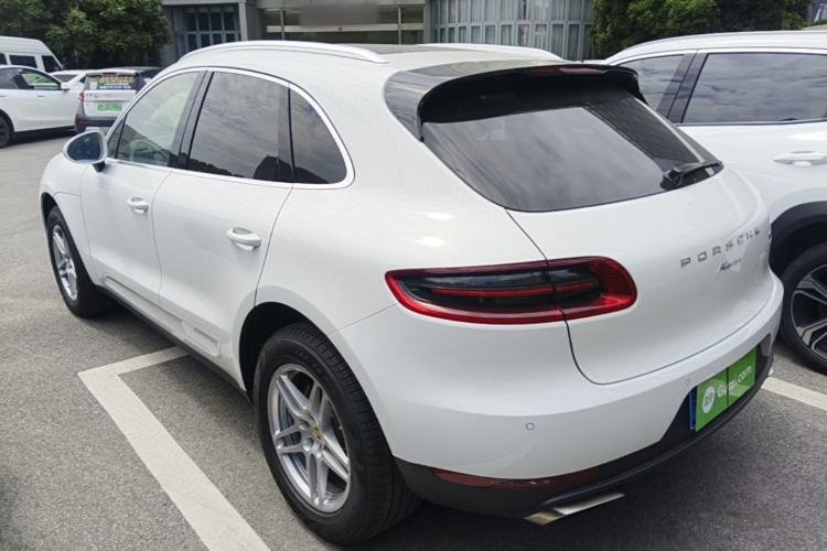 Used Porsche Macan 2017 Macan 2.0T Rear Left 45 Deg