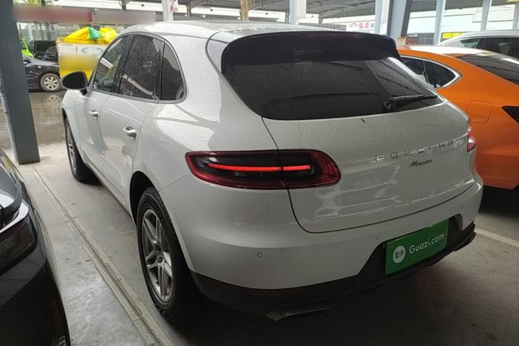 Used Porsche Macan 2017 Macan 2.0T Rear Left 45 Deg